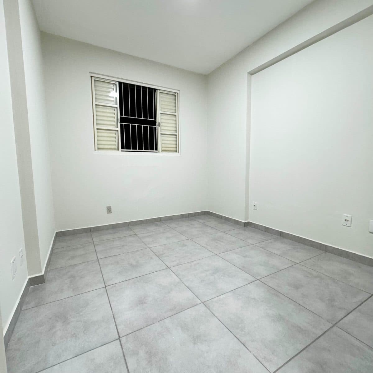 Apartamento Todo Mobiliado no Ilhas do Sul III